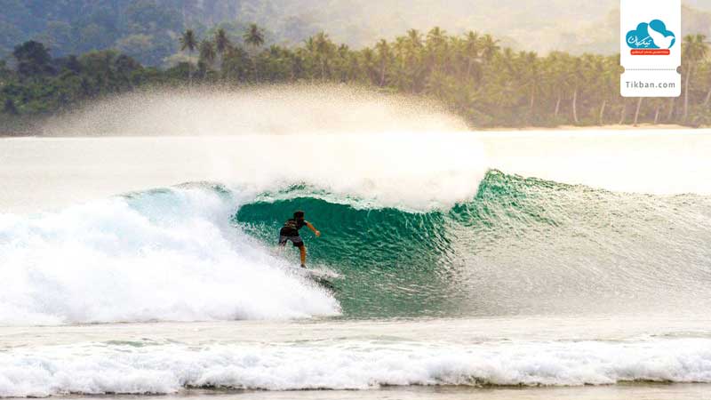 surfing-in-indonisia