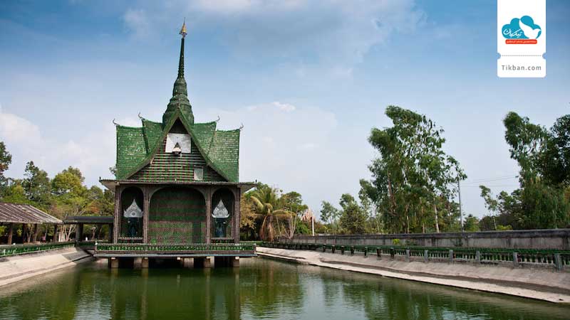 temple_of_a_million_bottles.0