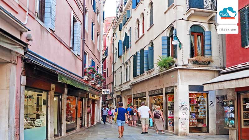 Mercerie.,-Venice-street-shopping