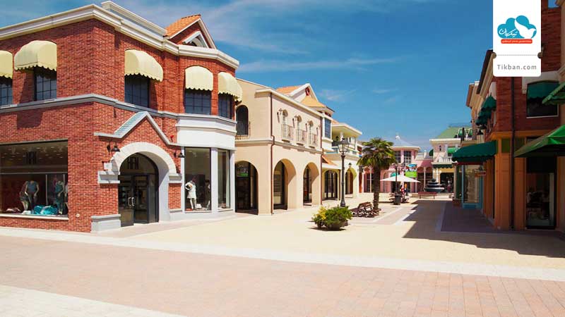shopping-center-in-italy0