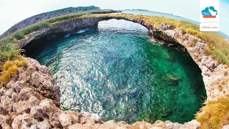 La-Playa-del-Amor-(Hidden-Beach),-Puerto-Vallarta,-0Mexico